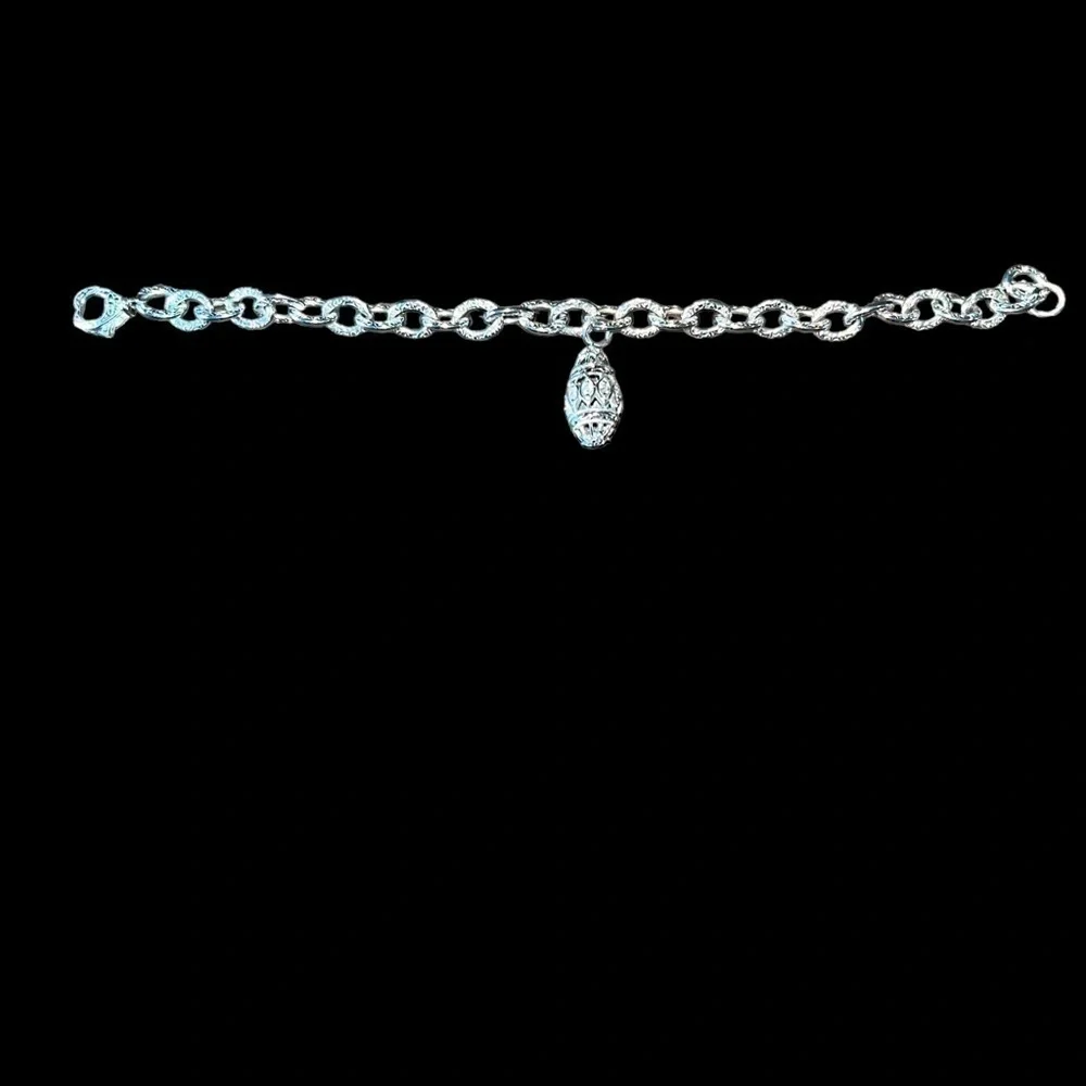 Woman’s Chain Bracelet With pavé Egg Pendant